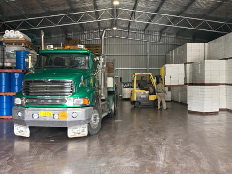 Iconic 3rd Generation Tasmanian Honey Producer