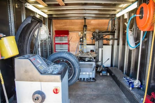 PIT CREW MOBILE TYRE SERVICE - ESTABLISHED BUSINESS WITH HUGE GROWTH!