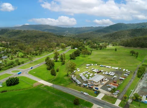 Caravan / RV Sales & Repair Business