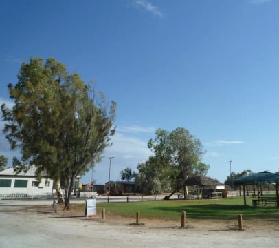 HAMELIN POOL CARAVAN PARK & POST OFFICE & LIQUOR