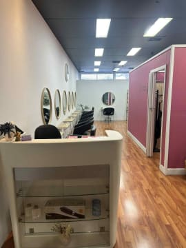 Well Established Hair and Beauty Salon in Busy Coolbellup Shopping Centre