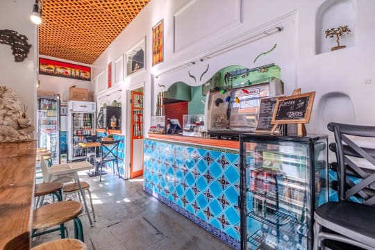 Well-Established Café with Liquor Licence – Prime East End CBD