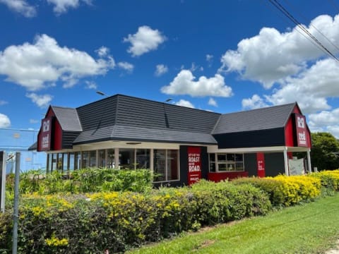 RED ROOSTER FRANCHISE BLACKWATER $750,000 PLUS SAV