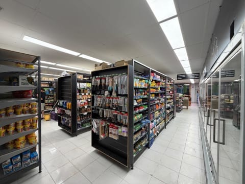 FOODWORKS (BRUNSWICK EAST)