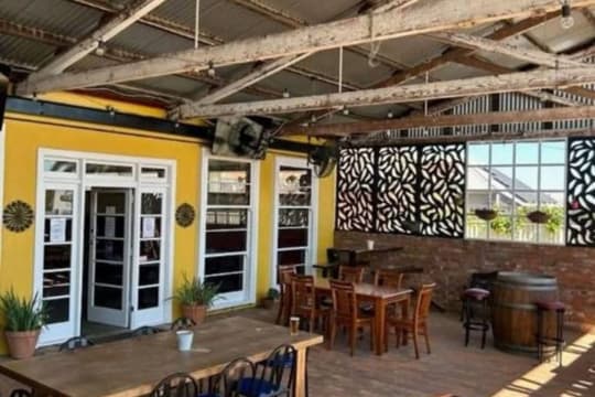 SOLD - Star Hotel, Rutherglen