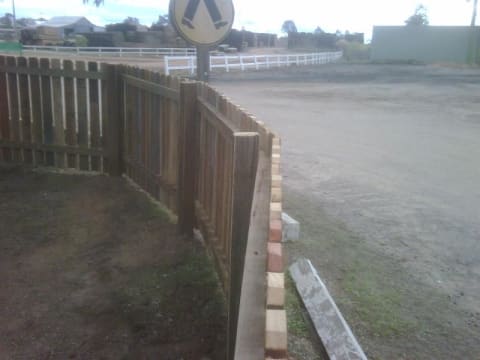 FENCING SUPPLY & INSTALLATION - ESTABLISHED OVER 13 YEARS - (ALSO RELOCATABLE!)