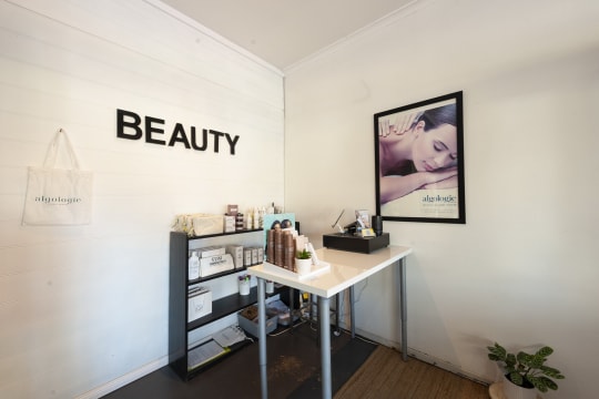 LEASEHOLD - Tocumwal Skin and Body, NSW - 1P0519