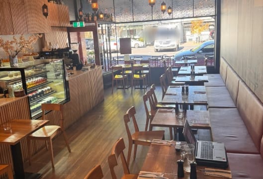 Thriving 'Family-Run' Restaurant in Prime Carlton Location (Our Ref: V2095)