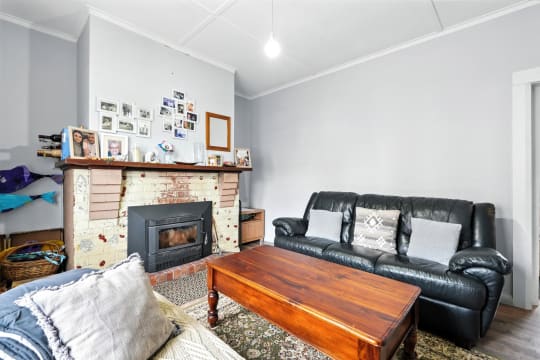 Freehold Port Cygnet Grocer Cygnet with Residence T/O $1.7m+ net $210K+ more asking $1,998,000+sav