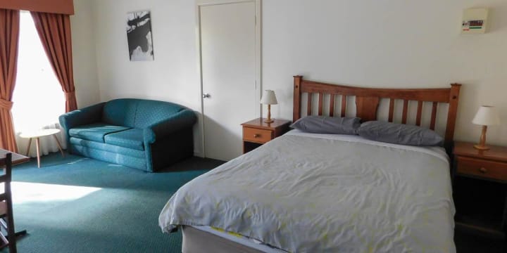 Frances Hotel Motel - Freehold & Business