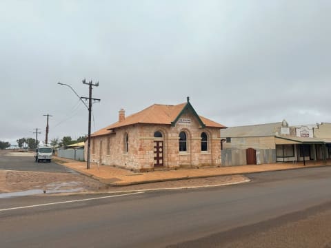 GOLDEN OPPORTUNITY IN THE MIDWEST - BEING SOLD LEASEHOLD