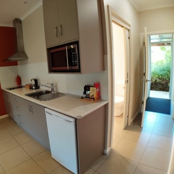 Great cash flow & long lease - Lifestyle accommodation business in wine country