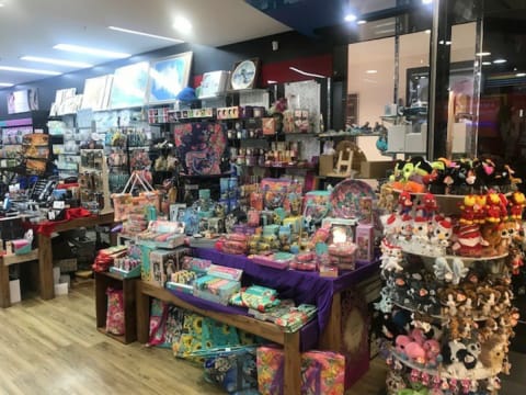PREMIUM GLADSTONE SHOPPING CENTRE NEWS/TATTS AGENCY BUSINESS FOR SALE - REDUCED PRICE $140,000 PL...