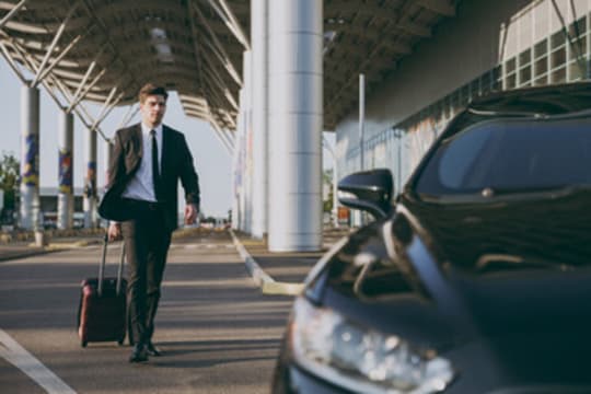 Regional Airport Transfer Business – Low Owner Hours, Tech-Driven