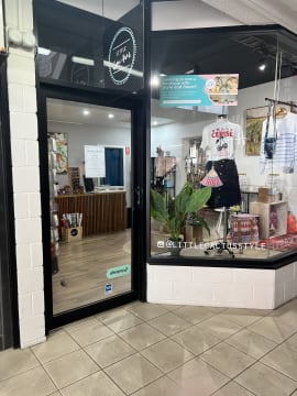 Profitable Retail Boutique - Loyal Clientele