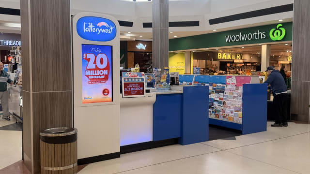 2 Lotto Kiosk in the same shopping centre.