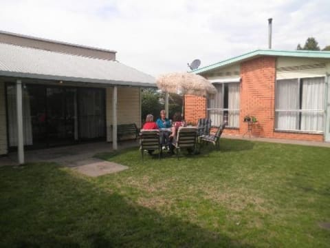 BERRIGAN NEWSAGENCY FOR SALE!