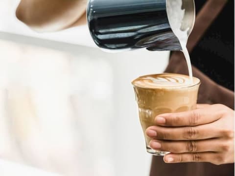 High-Profit Coastal Foodie Cafe' - Star Following