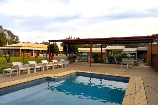 LEASEHOLD - Settlement Motor Inn, Deniliquin NSW - 1P0624