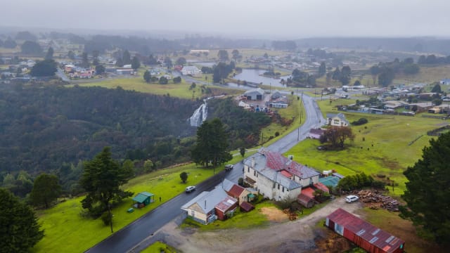 Profitable Iconic FHGC Bischoff 15 Room Hotel Waratah Tas $1mill+ T/O Growth Potential 10% ROI