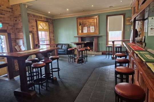 SOLD - Star Hotel, Rutherglen