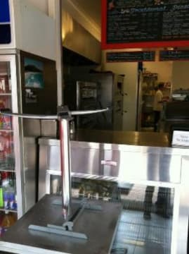 PIZZA & PASTA TAKEAWAY - PRIME LOCATION - HUGE GROWTH POTENTIAL - BOOMING AREA!