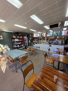 Cosy Bendigo CBD Cafe for Sale
