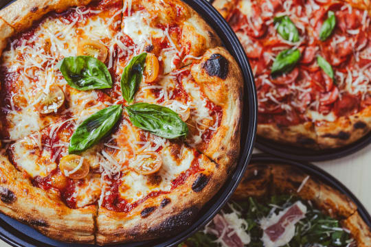 Semi-managed | Freshly Renovated | Pizza Takeaway in Prime Pakenham Location [2605251]