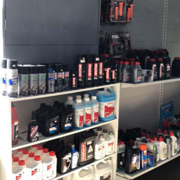 Stihl, Honda & more Dealership including full workshop & residence