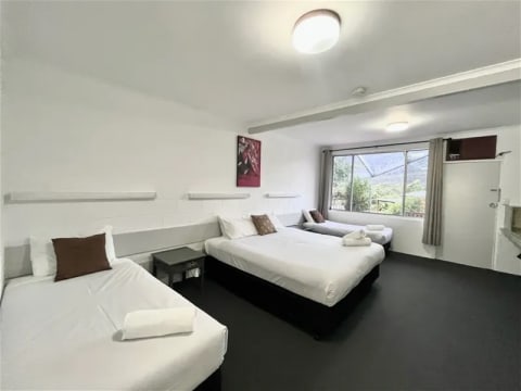 Leasehold  Motel with Restaurant in Tourism Hotspot Halls Gap