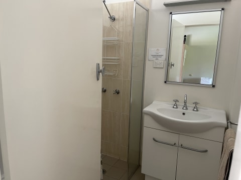 Established Freehold Motel with Highway Exposure and Expansion Potential – 566MF