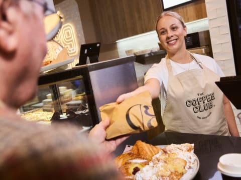 Own a Coffee Club – Australia’s Largest Café Franchise