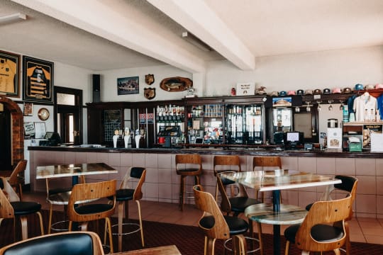 Freehold Hotel for Sale - Tottenham Hotel