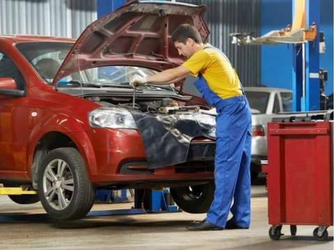 Profitable Automotive Repair Business with Steady Contracts