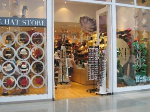 Unique Retail Store In Robina Town Centre - Internet Site Included