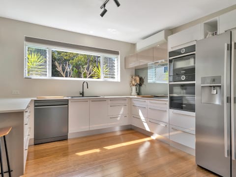 EXCLUSIVE LIFESTYLE & COMMERCIAL OPPORTUNITY IN BONVILLE/COFFS HARBOUR - 97MHE