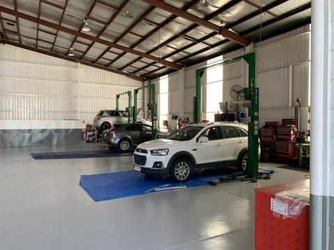 Automotive Service Centre