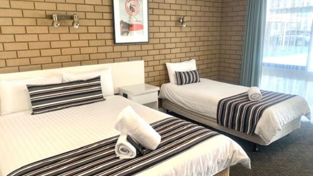 UNDER OFFER - Albury City Motel