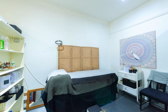 LEASEHOLD - Tocumwal Skin and Body, NSW - 1P0519