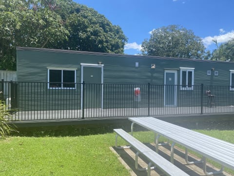 REGIONAL CITY HOTEL/MOTEL - 117HF