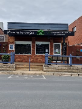 RARE SEA CHANGE OPPORTUNITY - PROFITABLE BUSINESS - SAME OWNER SINCE 2000