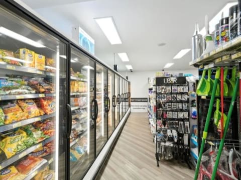Freehold Port Cygnet Grocer Cygnet with Residence T/O $1.7m+ net $210K+ more