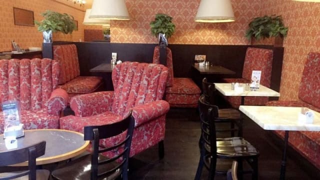 Business for sale (coffee shop/restaurant)