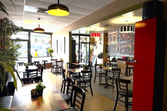 LEASEHOLD - Muddy Waters Cafe, Wangaratta VIC - 1P0568