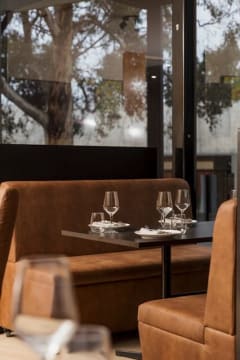URGENT SALE – FULLY EQUIPPED ITALIAN RESTAURANT & BAR – UNDER MANAGEMENT