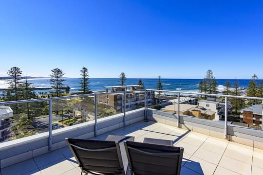 Executive Living with Significant Income - ID 7846