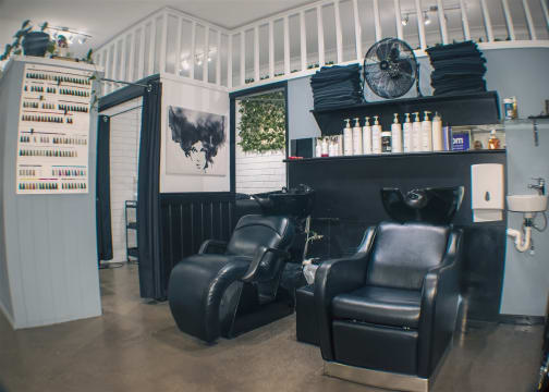 Hair & Beauty Salon in Prime Location - Ready for New Owner