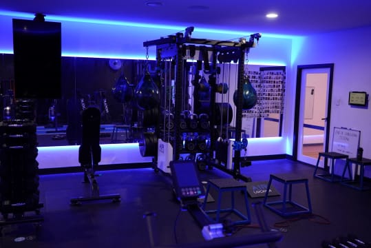 GYM & FITNESS CENTRE
