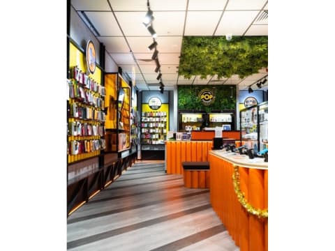 Pop Phones Franchise  Tech Retail & Repairs with National Brand Backing