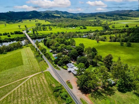 Passive Freehold Investment: Land, Caravan Park and Retail Assets - 355CPI